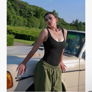 OQQ Black Ribbed Bodysuit Small